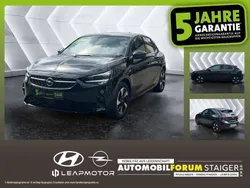 Diamant schwarz/karbon schwarz Gebraucht 2021 Opel Corsa-e Elegance Kleinwagen | 15.450 € (Fairer Preis)