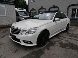 Weiß Gebraucht 2010 Mercedes E350 AMG Limousine | 10.950 € (Fairer Preis)