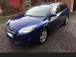 Blau Gebraucht 2014 Ford Focus Kombi | 5.000 € (Fairer Preis)