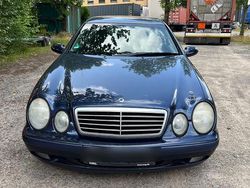 Blau Gebraucht 1998 Mercedes CLK200 Coupé | 2.950 €