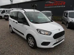 Weiß Gebraucht 2020 Ford Tourneo Courier Ambiente Van / Kleinbus | 13.290 € (Fairer Preis)