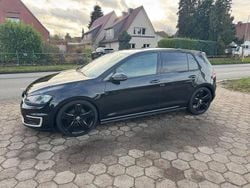 Schwarz Gebraucht 2015 VW Golf VII GTE Limousine | 9.900 € (Superpreis)