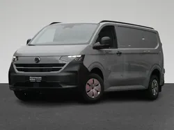Grau Gebraucht 2025 VW T6.1 Van | 47.005 € (Teuer)