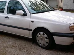 Weiß Gebraucht 1997 VW Vento Limousine | 5.500 €