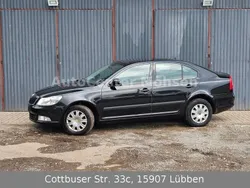 Schwarz Gebraucht 2011 Skoda Octavia Ambiente Limousine | 4.999 € (Guter Preis)