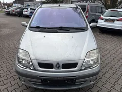Grau Gebraucht 2003 Renault Scénic Van / Kleinbus | 2.499 € (Fairer Preis)