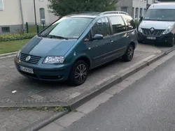 Blau Gebraucht 2002 VW Sharan Van / Kleinbus | 1.500 € (Fairer Preis)