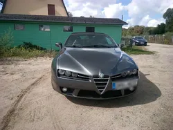 Grau Gebraucht 2005 Alfa Romeo Spider Cabrio | 17.500 €