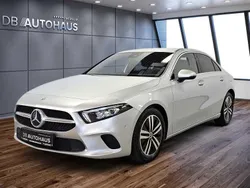 Silber Gebraucht 2022 Mercedes A200 Business Limousine | 22.970 € (Guter Preis)