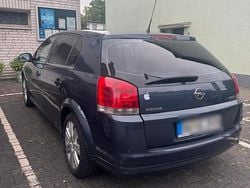 Blau Gebraucht 2006 Opel Signum Kleinwagen | 1.650 € (Teuer)
