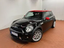 Schwarz Gebraucht 2011 Mini John Cooper Works Kleinwagen | 10.990 € (Fairer Preis)