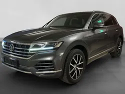 Grau Gebraucht 2019 VW Touareg SUV | 40.999 € (Guter Preis)