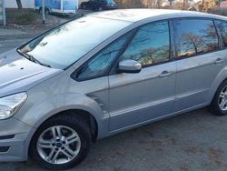 Grau Gebraucht 2014 Ford S-MAX Titanium Van / Kleinbus | 4.999 € (Guter Preis)