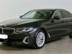 Grau Gebraucht 2023 BMW 520 Exclusive Limousine | 48.500 € (Fairer Preis)