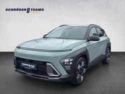 Mirage green / abyss black Gebraucht 2024 Hyundai Kona Prime SUV | 29.590 € (Fairer Preis)