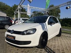 Weiß Gebraucht 2009 VW Golf VI Trendline Limousine | 5.290 € (Fairer Preis)