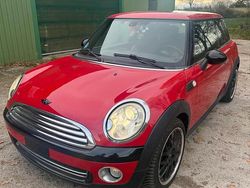 Rot Gebraucht 2007 Mini Cooper Kleinwagen | 5.400 €