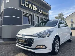 Polar white Gebraucht 2017 Hyundai i20 Classic Kleinwagen | 8.999 € (Fairer Preis)
