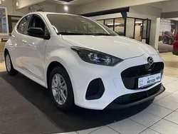 Weiß Gebraucht 2025 Mazda 2 Center-Line Limousine | 23.900 € (Teuer)