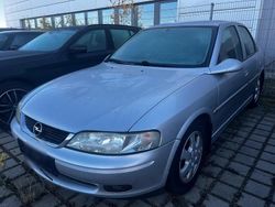 Silber Gebraucht 2001 Opel Vectra Limousine | 599 € (Guter Preis)