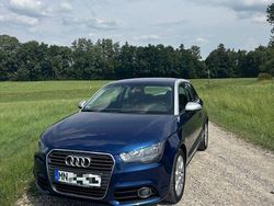 Blau Gebraucht 2011 Audi A1 Comfort Kleinwagen | 7.750 € (Fairer Preis)