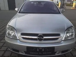 Silber Gebraucht 2006 Opel Vectra Edition Limousine | 1.900 € (Guter Preis)