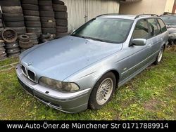 Blau Gebraucht 2003 BMW 525 Kombi | 1.000 € (Superpreis)