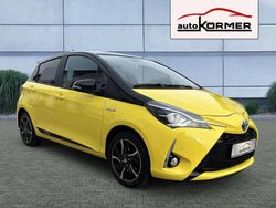 Gelb Gebraucht 2017 Toyota Yaris Hybrid Style Kleinwagen | 14.880 € (Fairer Preis)