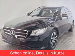 Schwarz/baltic black Gebraucht 2020 Mercedes 200 Avantgarde Kombi | 27.399 €