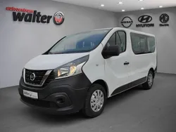 Glacier white (s) Gebraucht 2017 Nissan NV300 Comfort Van | 18.490 € (Teuer)