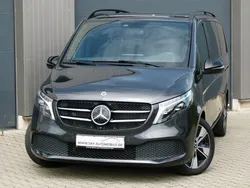 Schwarz Gebraucht 2024 Mercedes V300 Avantgarde Van / Kleinbus | 64.999 € (Fairer Preis)