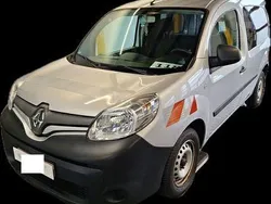 Silber Gebraucht 2016 Renault Kangoo Van / Kleinbus | 8.888 € (Fairer Preis)