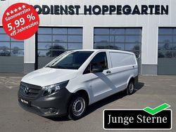 Weiß Gebraucht 2022 Mercedes Vito Van / Kleinbus | 26.037 € (Guter Preis)