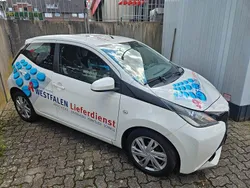 Weiß Gebraucht 2016 Toyota Aygo X-play Kleinwagen | 5.500 € (Fairer Preis)