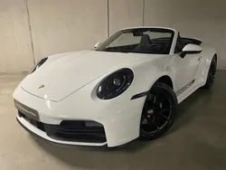 Weiß Gebraucht 2024 Porsche 911 Carrera Cabrio | 142.490 € (Etwas zu teuer)