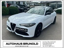 Weiß Gebraucht 2022 Alfa Romeo Giulia Veloce Limousine | 37.900 € (Etwas zu teuer)