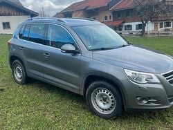 Grau Gebraucht 2010 VW Tiguan SUV | 6.400 € (Guter Preis)