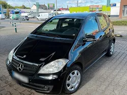Schwarz Gebraucht 2011 Mercedes A180 Kleinwagen | 3.950 € (Fairer Preis)