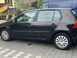 Schwarz Gebraucht 2004 VW Golf IV Limousine | 2.650 € (Etwas zu teuer)
