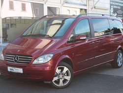 Rot Gebraucht 2009 Mercedes Viano Van / Kleinbus | 10.999 € (Fairer Preis)