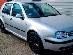 Grau Gebraucht 2000 VW Golf IV Limousine | 975 € (Guter Preis)