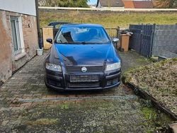 Schwarz Gebraucht 2003 Fiat Stilo Limousine | 700 € (Fairer Preis)