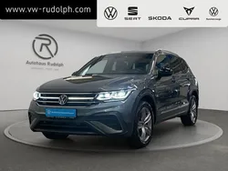 Grau Gebraucht 2023 VW Tiguan Move SUV | 37.489 €