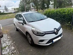 Weiß Gebraucht 2017 Renault Clio IV LIMITED Limousine | 5.600 € (Fairer Preis)