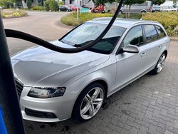 Silber Gebraucht 2011 Audi A4 Kombi | 8.799 € (Etwas zu teuer)