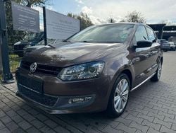 Braun Gebraucht 2011 VW Polo Highline Limousine | 8.999 € (Etwas zu teuer)