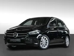 Schwarz Gebraucht 2021 Mercedes B250 Van / Kleinbus | 25.490 € (Guter Preis)