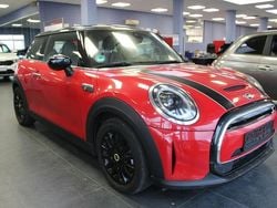 Rot Gebraucht 2022 Mini Cooper SE Classic Kleinwagen | 16.980 € (Guter Preis)