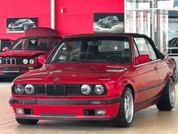 Rot Gebraucht 1988 BMW 325 Cabriolet Performance Cabrio | 13.850 €