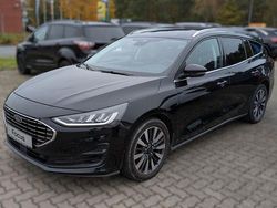 Schwarz Gebraucht 2022 Ford Focus Titanium Limousine | 20.389 € (Teuer)